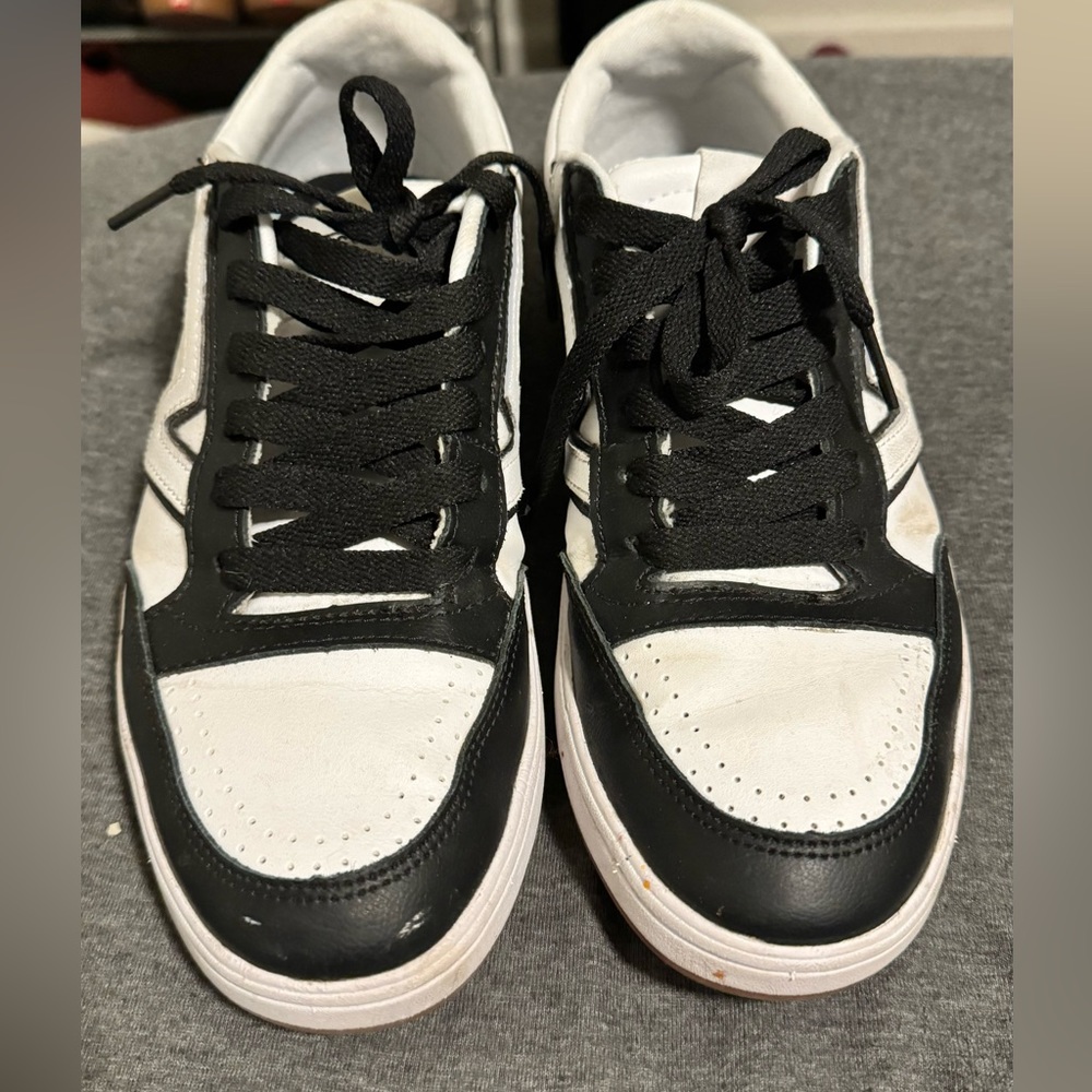 Lowland ComfyCush Leather Shoe Mens size 8 women 9.5